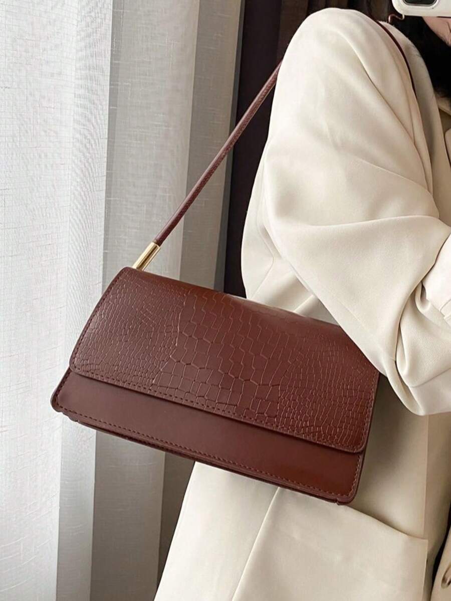 Fashionable Crocodile Embossed Flap Shoulder Bag